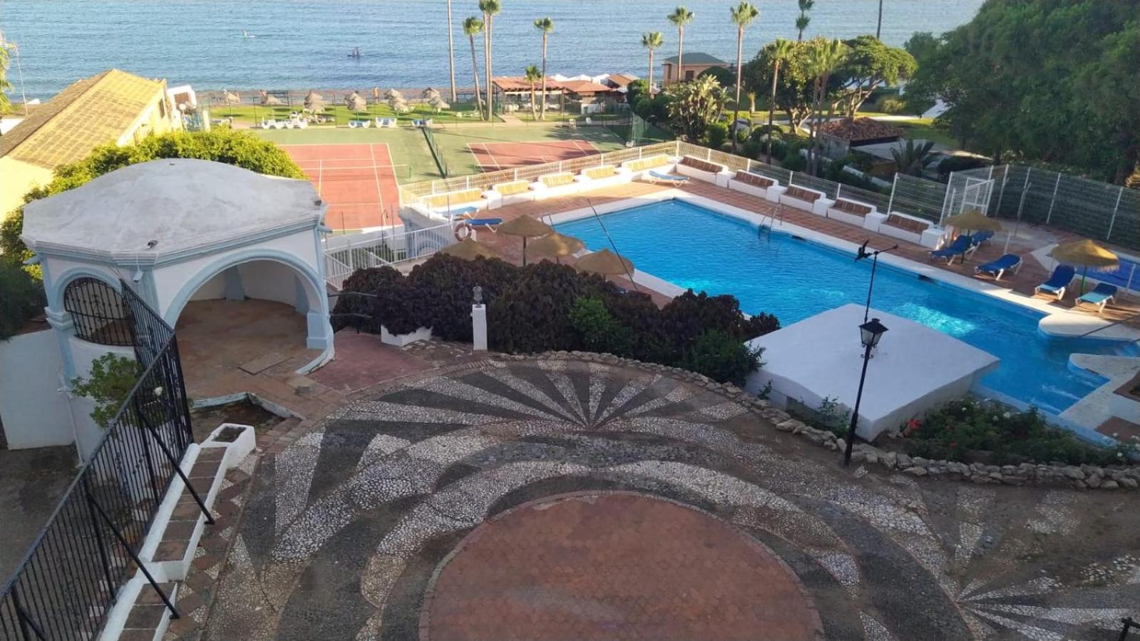 Alhamar Apartment Beachfront In Calahonda Sitio de Calahonda Exterior photo